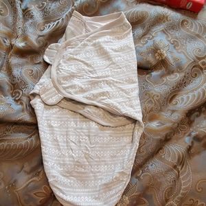 Small Medium SwaddleMe NWOT